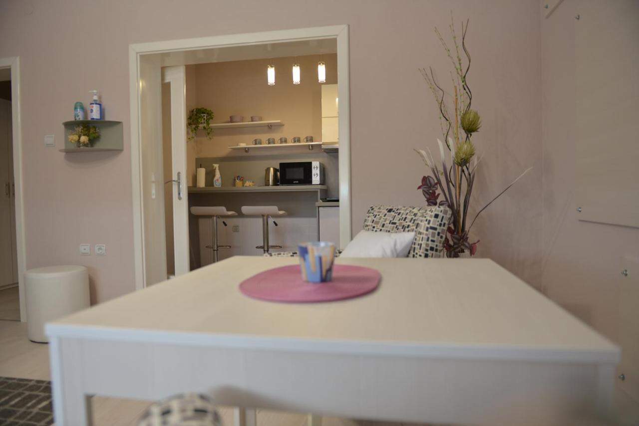 Apartmani Tomic Kladovo Eksteriør bilde